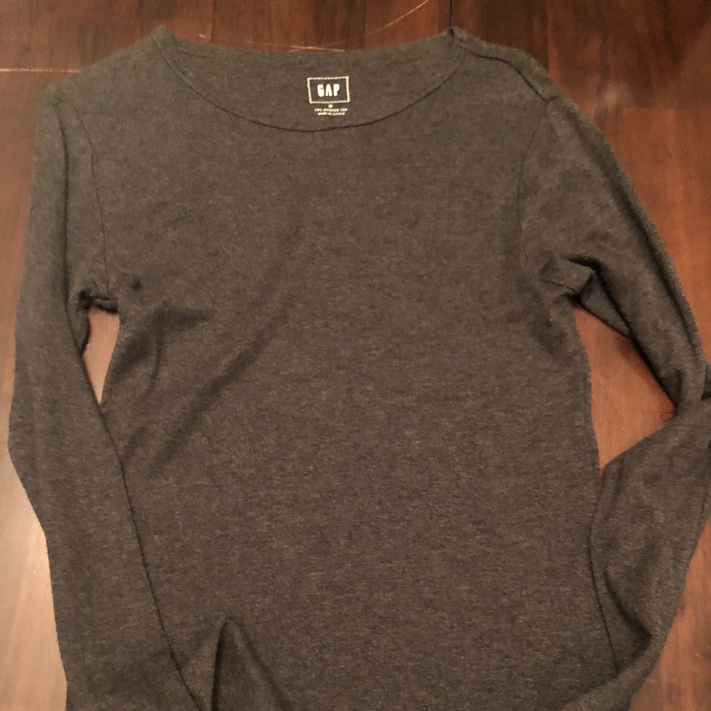 Gap ladies long sleeve modern T-shirt- dark grey.